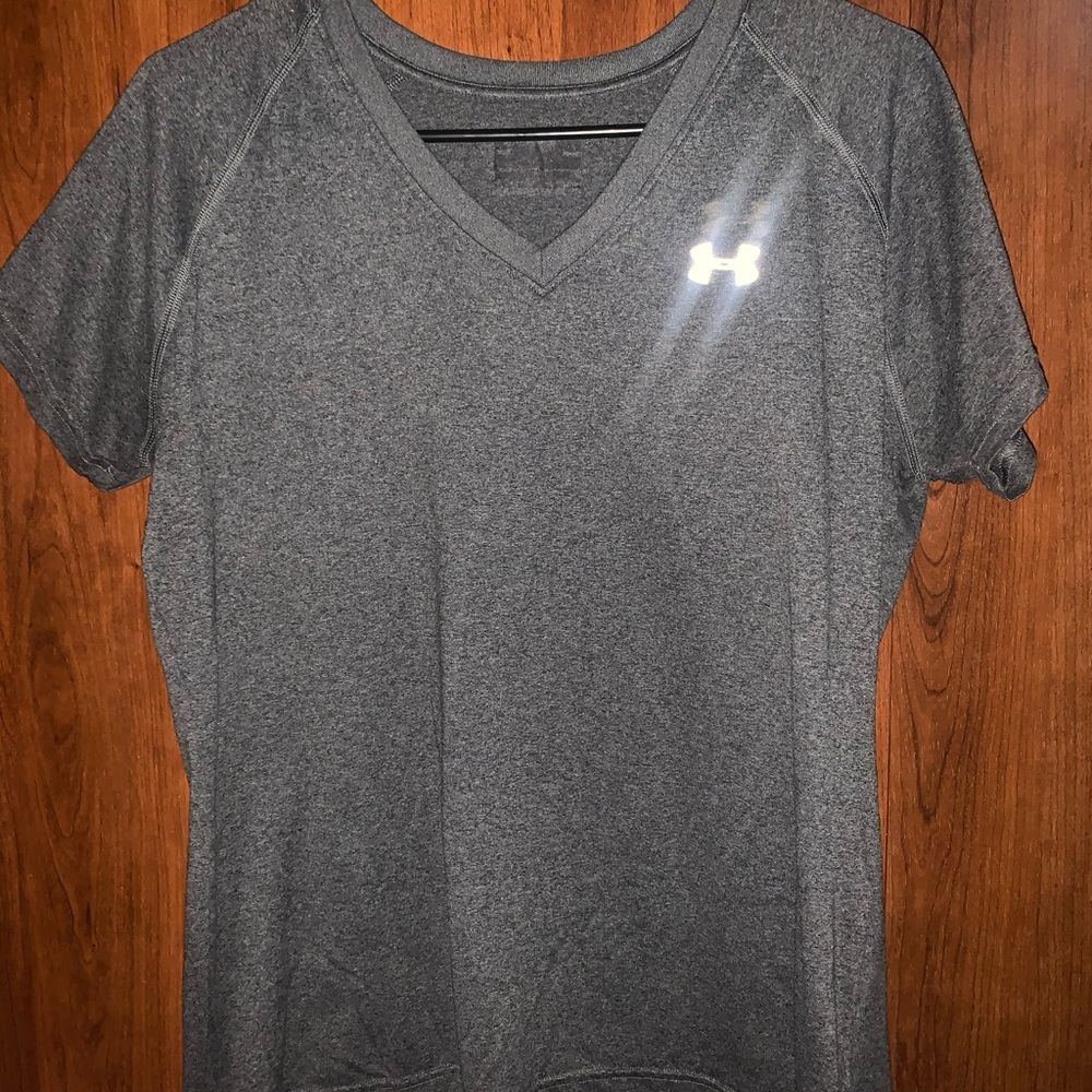 UnderArmour Athletic V-Neck